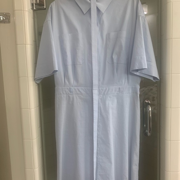 Theory belted casual shirt dress in Good Linen. - Picture 3 of 8